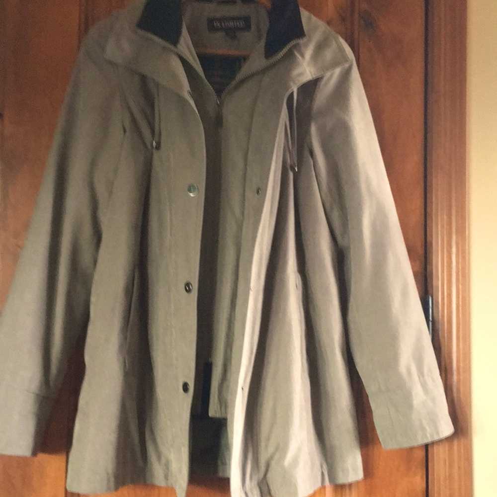 FS Limited coat - Picture 5 of 5